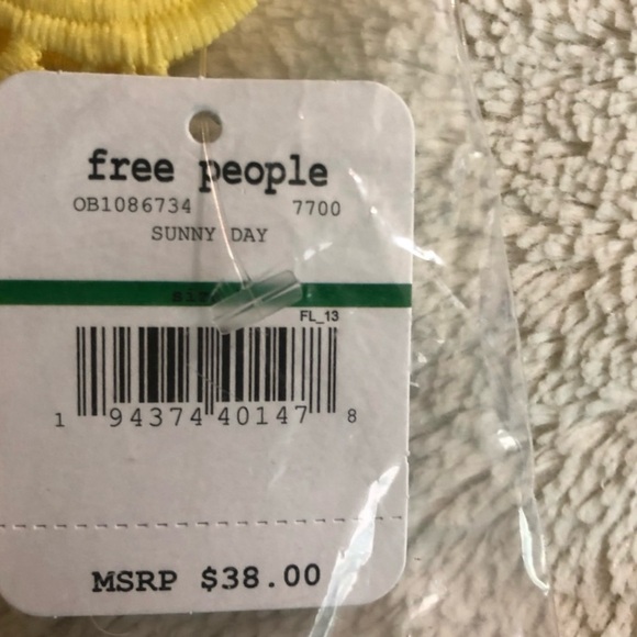 Free people intimates women sunny yellow crochet bralette, boho bralette, Sz L - Picture 5 of 8